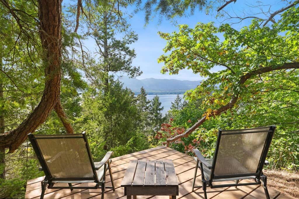 Oceanfront Gem, Denman Island