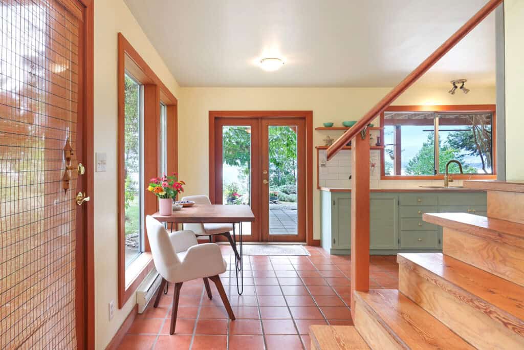 Oceanfront Gem, Denman Island