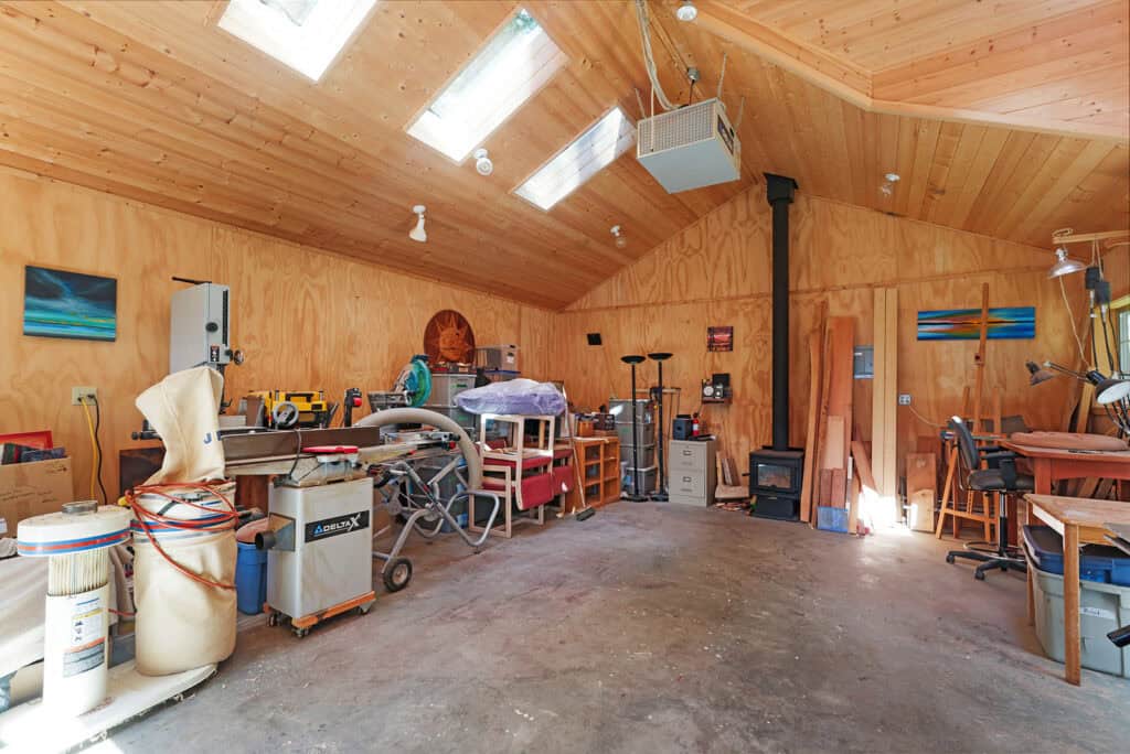 Oceanfront Gem, Denman Island