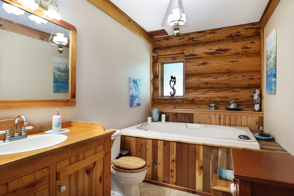 5966 Garvin Road, Union Bay