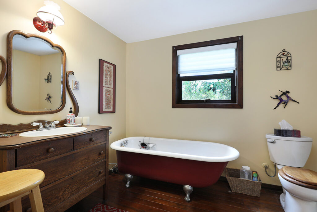 5966 Garvin Road, Union Bay