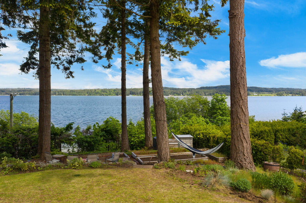 5966 Garvin Road, Union Bay