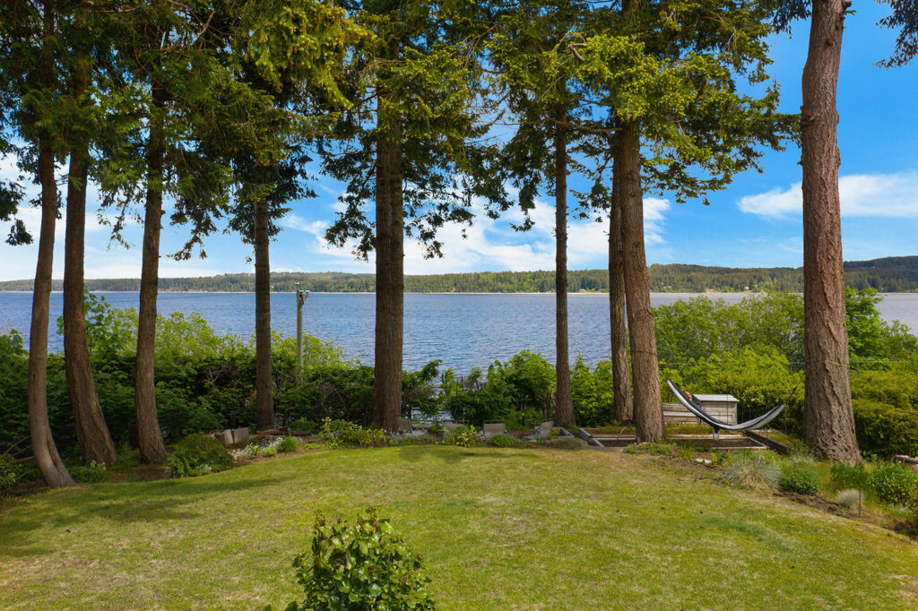 5966 Garvin Road, Union Bay