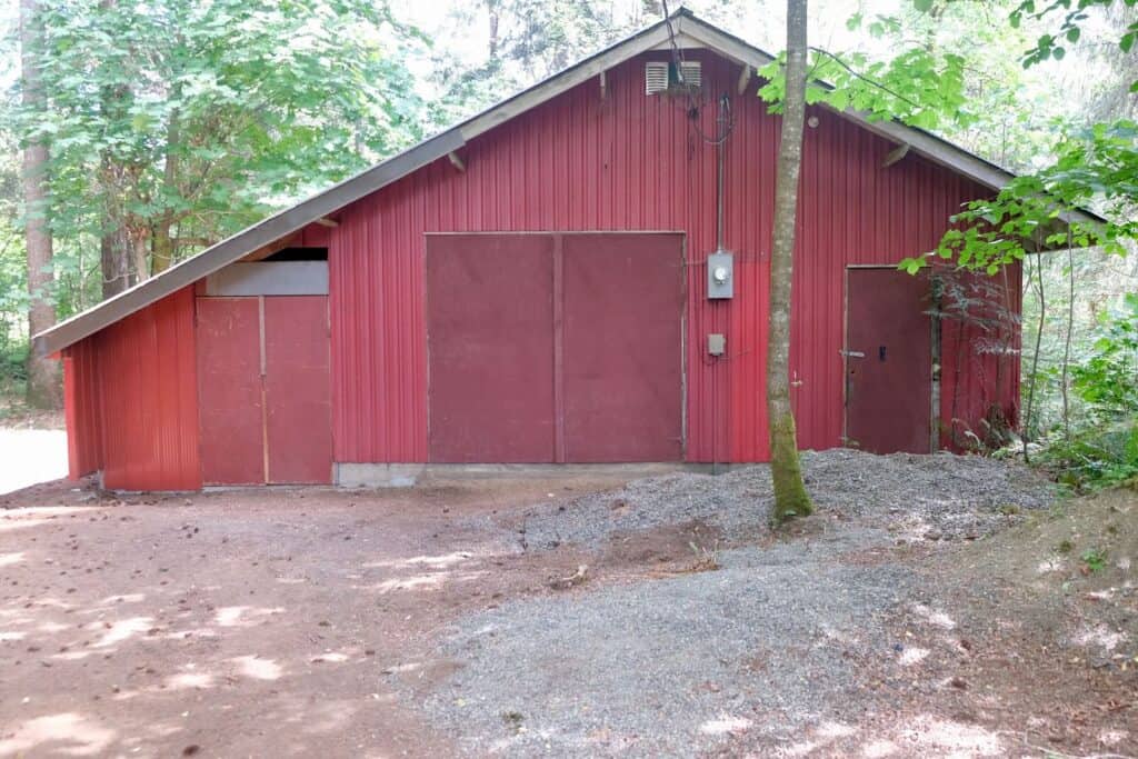 Forested Privacy Close to Town