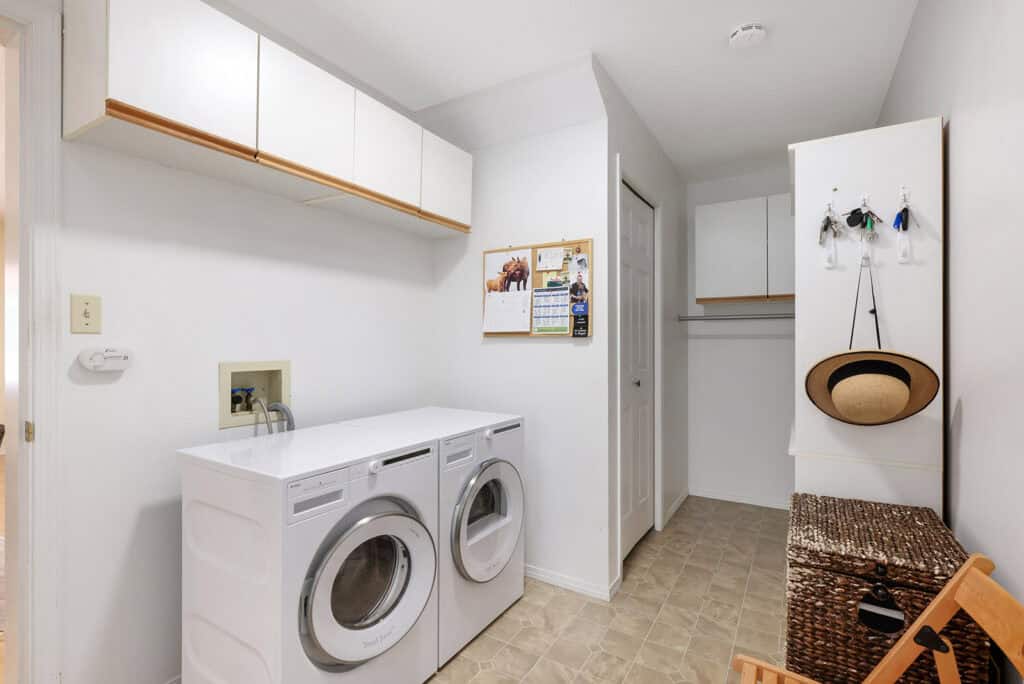 Premium Comox Location